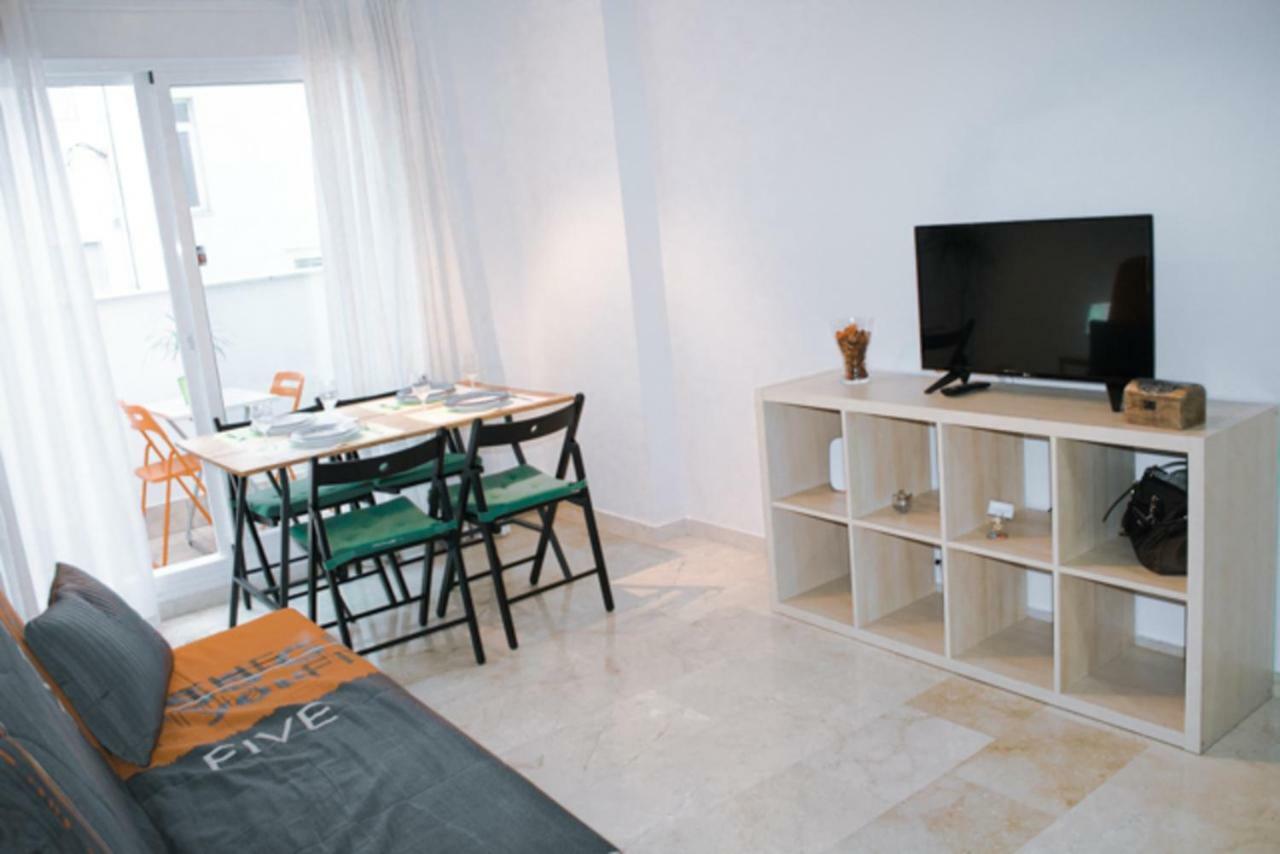 Apartamento Juan De Herrera Малага Екстериор снимка