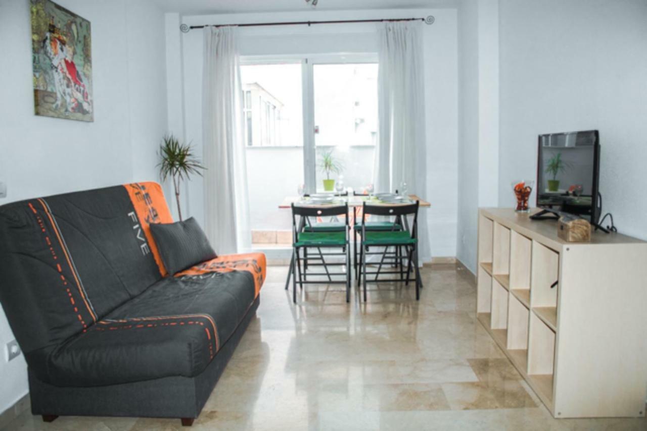 Apartamento Juan De Herrera Малага Екстериор снимка